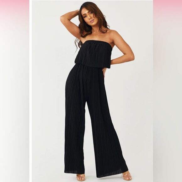Pants - Women’s black pleated strapless jumpsuit NWT eveningwear, cruise, size M